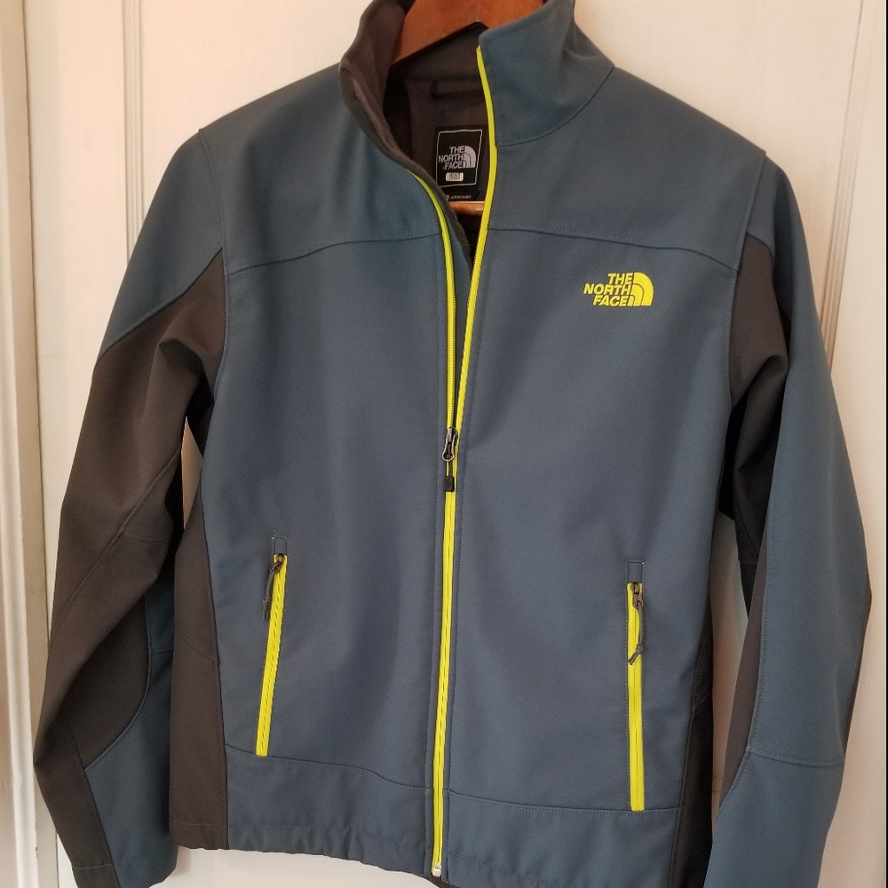 North Face Men's Softshell Medium
